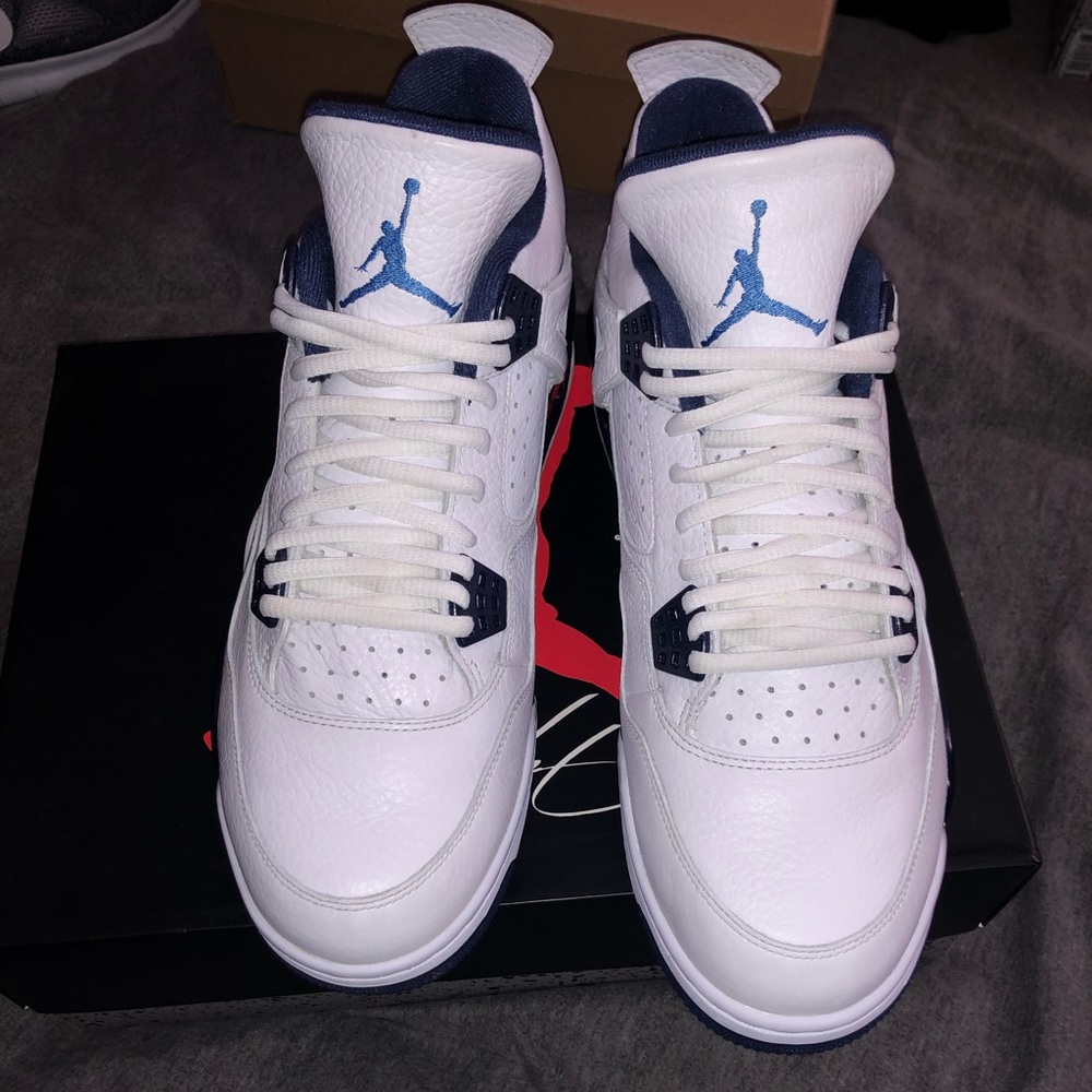 Jordan 4 legend blue
